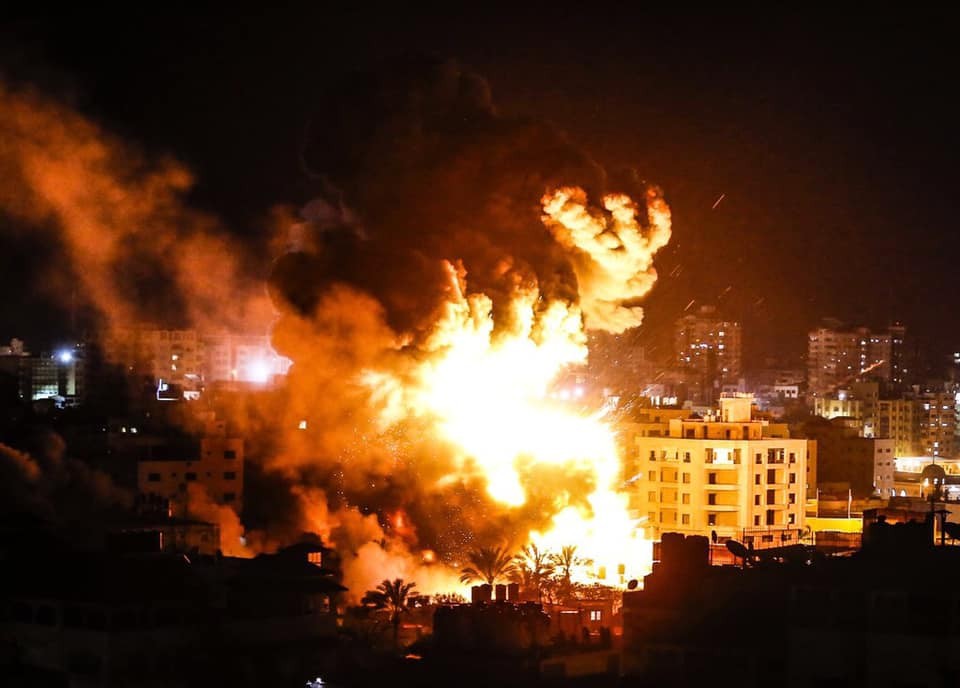 ارتفاع حصيلة الضحايا في غزة نتيجة الهجمات الإسرائيلية المستمرة