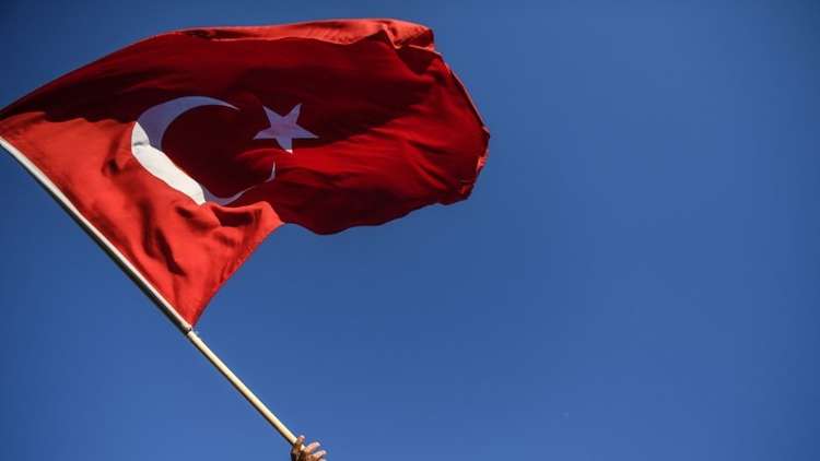أنقرة تدين إهانة العلم التركي في ليبيا وتؤكد أن الرد سيأتي من الشعب الليبي الصديق.