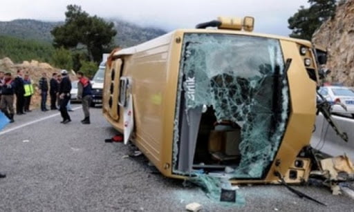 إصابة30 شخصاً بجروح جراء انقلاب حافلة ركاب في ولاية قيصري