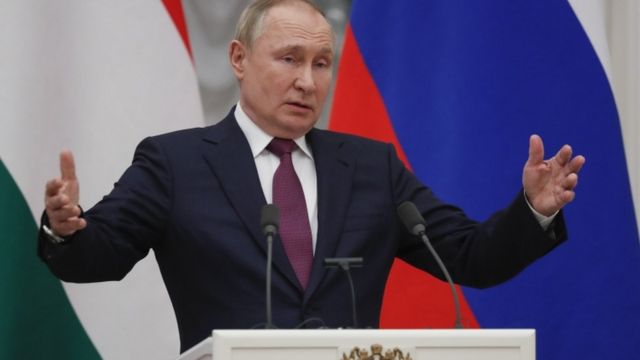 الرئيس الروسي بوتين يعلن عن إنجاز مشاريع بين مصر وروسيا.