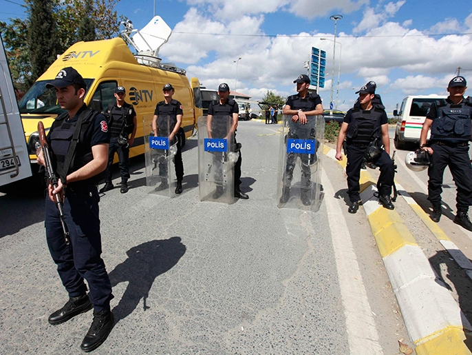 منطقة الفاتح في اسطنبول: مقتل شرطيين في هجوم مسلح .