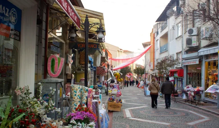 ماهو سبب إرتفاع أسعار إيجارات المحلات في Edirne .