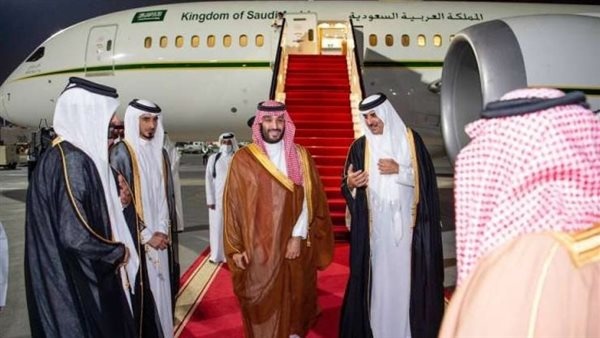 ولي العهد السعودي يصل إلى الدوحة لحضور افتتاح كأس العالم 2022.