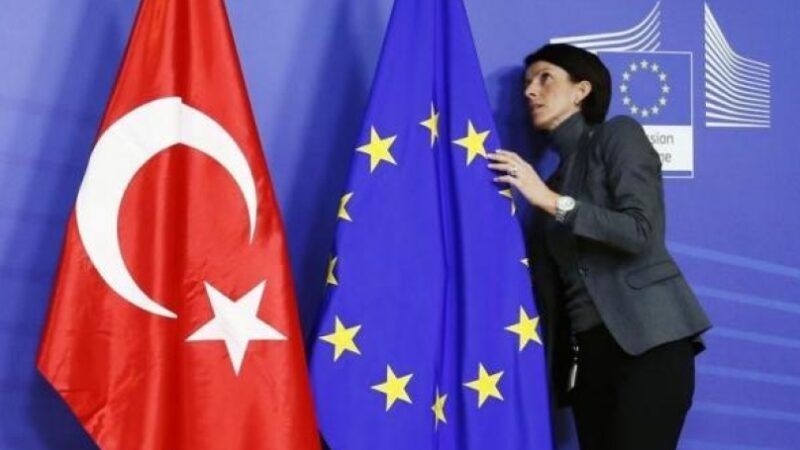 الاتحاد الأوروبي يقرر تمديد العقوبات ضد تركيا .