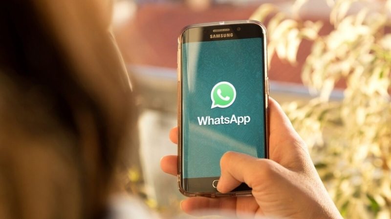 الاتحاد الأوروبي يفرض غرامة مالية على تطبيق WhatsApp.