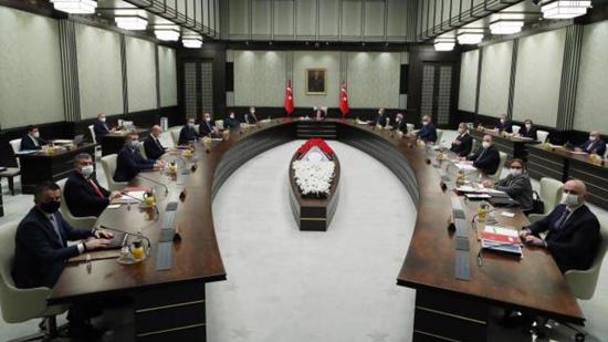 الحكومة التركية تعقد اجتماعها الأول لهذا العام اليوم .