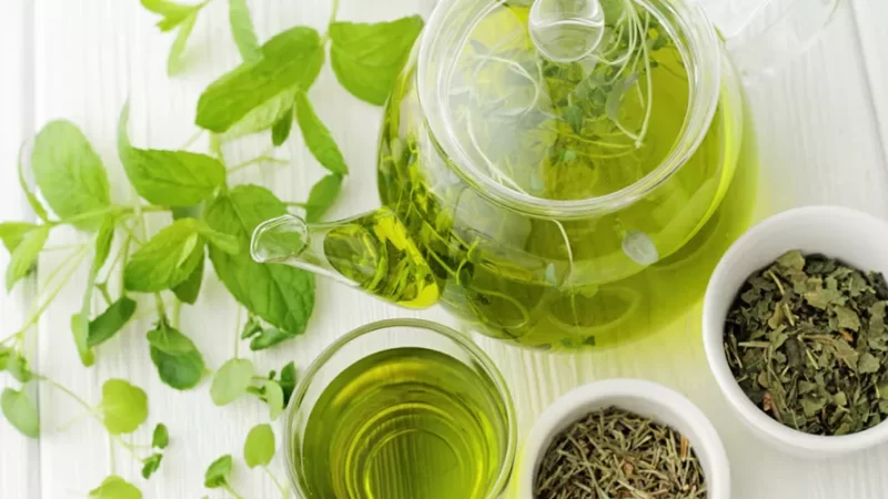 ما فوائد الشاي الاخضر للبشرة ؟