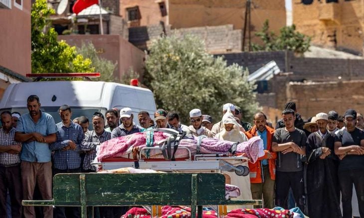 المغرب يعلن حداد وطني لثلاثة أيام إثر الزلزال المدمر .