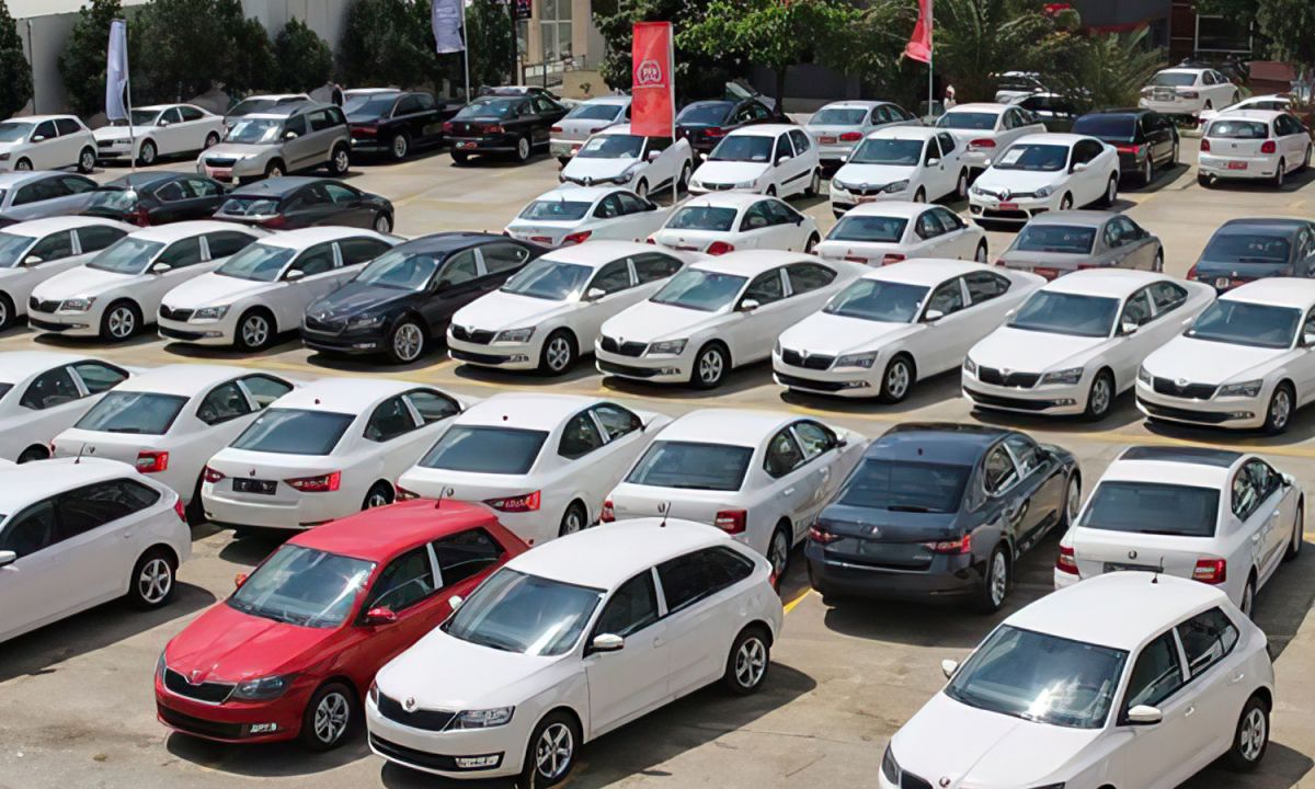 انخفاض أسعار السيارات المستعملة في تركيا .